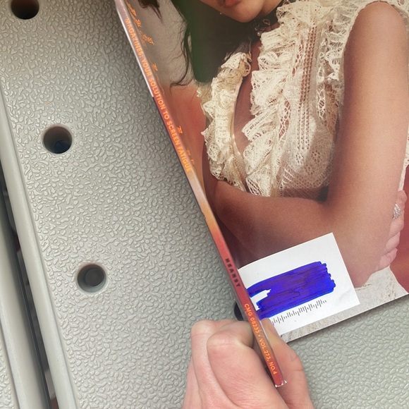 Cosmopolitan Magazine winter 2024 - Picture 3 of 9